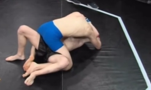 17-летний дебютант Сиротин начал карьеру с досрочной победы на турнире M-1 Global. Видео