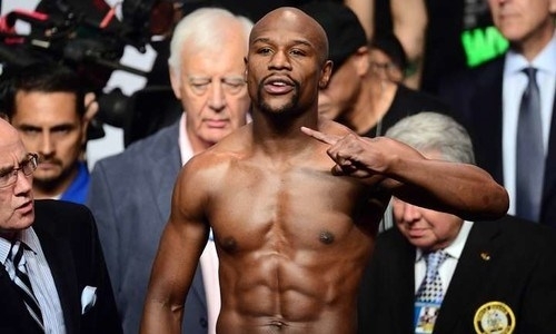 «Мне за это заплатят». Флойд Мэйвезер заявил о возвращении на ринг