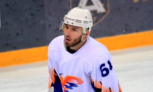 Перешедший в преддверии плей-офф в казахстанский клуб форвард ушел в ВХЛ