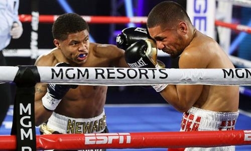 «В лучших традициях Головкина, а не Мэйвезера». Чемпиона мира сравнили с GGG после победы ярким нокаутом