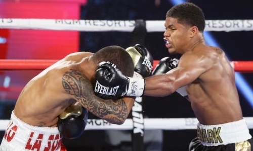«Жесткие боковые по печени». Преемника Мэйвезера сравнили с Головкиным после победы нокаутом