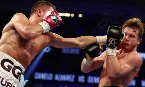 «Как минимум четыре поражения». «Канело» «лишили» победы над Головкиным