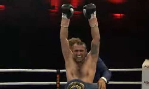 Бой за чемпионский титул в весе Головкина завершился неожиданным исходом. Видео