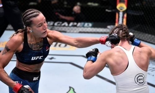 «Готова была снести ее». Агрессия Агаповой в UFC поразила американское СМИ
