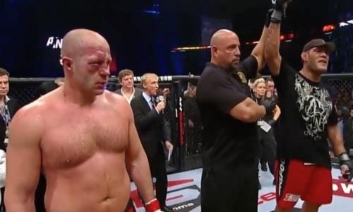 Экс-чемпион Bellator Виталий Минаков объяснил, почему Федор Емельяненко стал проигрывать