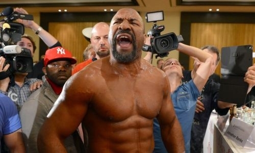 «Искромсаю Холифилда и Кличко». Экс-чемпион мира пригрозил легендам и рассказал о переговорах с Тайсоном