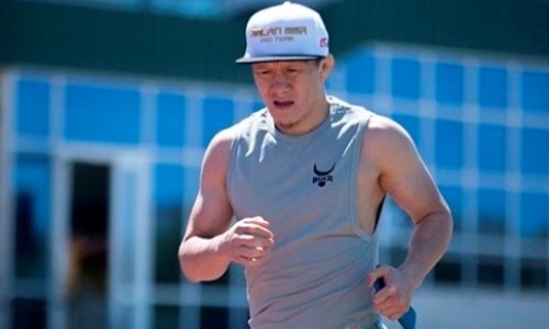 Жалгас Жумагулов показал фото подготовки к дебютному бою в UFC