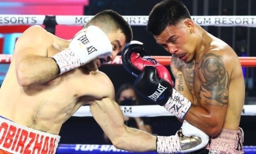 Опубликовано фото судейских записок победного боя казахстанца Моминова в США