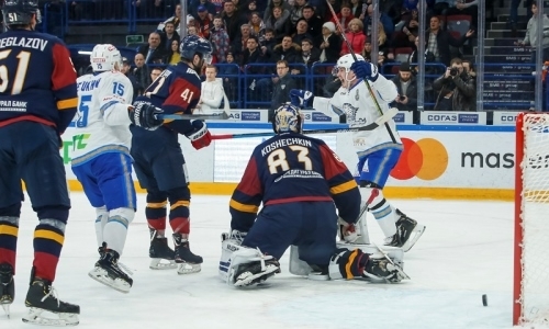 «Нужно всерьез беспокоиться». Двукратному обладателю Кубка Гагарина припомнили «подарок» «Барысу»