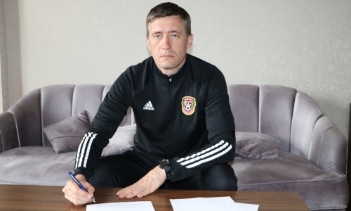 «Шахтер» официально подписал контракт с новым главным тренером