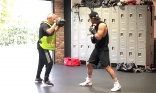 Данияр Елеусинов показал видео с тренировки в США