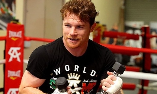 «Буду ссать кровью месяц». Болельщики восхитились мощью ударов «Канело» перед боем с Головкиным