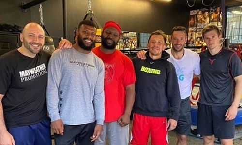 Головкин показал свежее фото из тренировочного лагеря