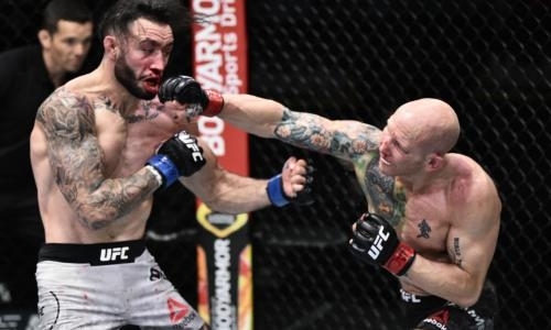 «Вот черт, тут жара!» Соглавный бой турнира UFC восхитил четверых чемпионов. Видео