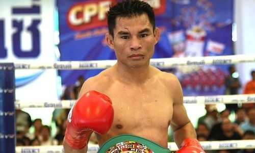 Рекорд Мэйвезера пал. В Таиланде закончил карьеру чемпион мира с послужным списком 54–0