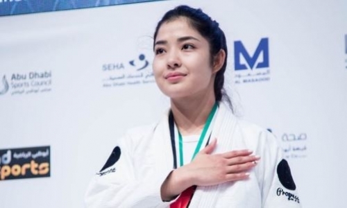 Известная спортсменка из Казахстана поразила двумя разными образами. Видео