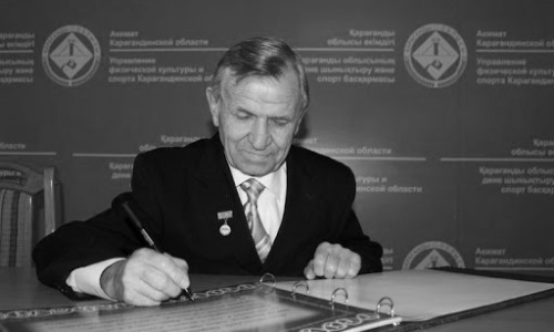 Умер казахстанский тренер бывшего чемпиона мира среди профессионалов в супертяжелом весе