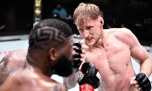 «Ни фига он меня не переехал». Волков жестко ответил критикам после поражения от Блэйдса