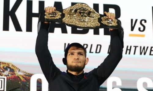 «Будем защищать свой титул». Хабиб Нурмагомедов обозначил сроки следующего боя