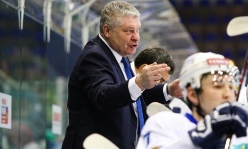 «Могут быть недопонимания». Наставника «Барыса» предупредили о проблемах на уровне КХЛ