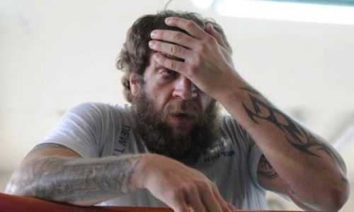 «Если бы водку не придумал Сатана». Александр Емельяненко выложил видео своих пьяных приключений