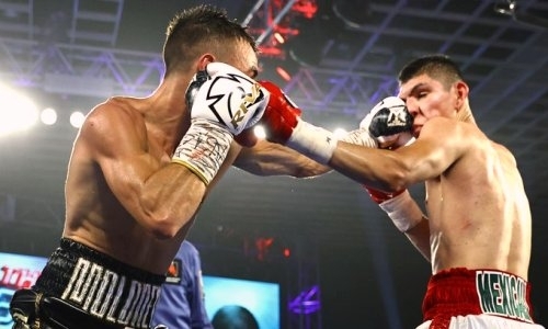 Австралийский боксер забил и уничтожил мексиканца в главном бою вечера бокса в Лас-Вегасе. Видео