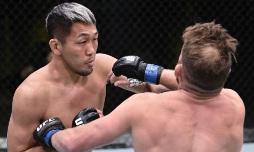 «Гориллу» из UFC нокаутировали с левой за 48 секунд. Видео