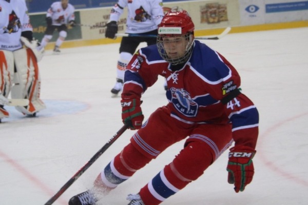 «Родину не забываю». Являющийся уроженцем Казахстана белорусский хоккейный вундеркинд следит за «Барысом» и мечтает об НХЛ