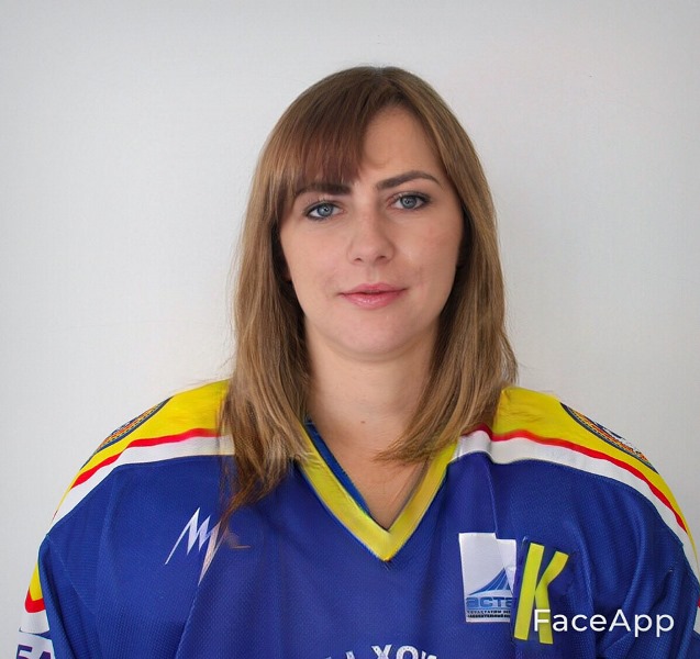 «Ах, какая женщина!» СМИ представило известных казахстанских хоккеистов в женских образах