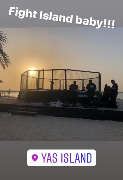 Президент UFC показал фото октагона на берегу «Бойцовского острова»