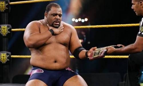 145-килограммовый рестлер из WWE признался, что его изнасиловала девушка