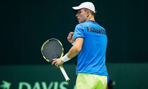 Казахстанский теннисист одержал очередную победу на турнире в США