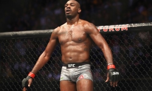 «Он сломает мне лицевые кости». Лучший боец UFC признался, от кого боится улететь в глухой нокаут