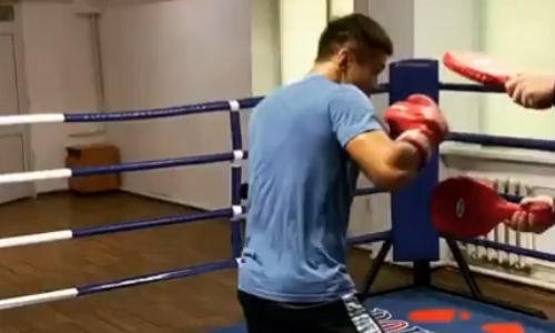 Чемпион Азии по боксу из Казахстана продолжает подготовку к дебюту в профессионалах. Видео