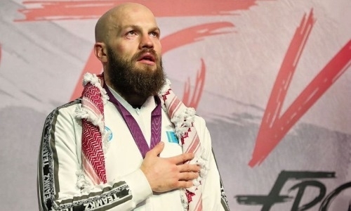 «Поступали предложения». Василий Левит — о переходе в профи, целях на Олимпиаду-2021 и поединке с Тищенко