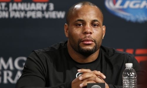 Экс-чемпион UFC в двух весах Кормье рассказал, как боролся с отцом Нурмагомедова