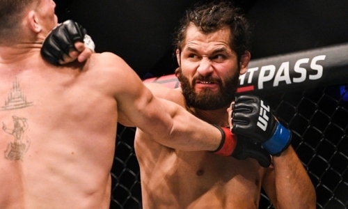 Тренер Хорхе Масвидаля заразился коронавирусом перед турниром UFC 251