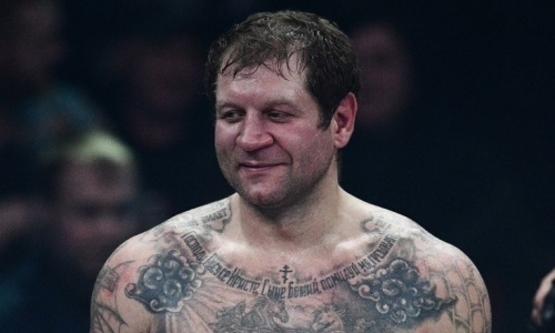 «Так и думал, что журналисты во всём виноваты!» Емельяненко высмеял видео Харитонова