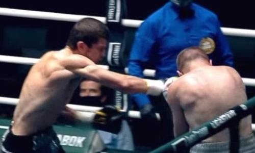 Побитый казахстанцем российский боксер благодаря нокауту стал чемпионом WBA. Видео