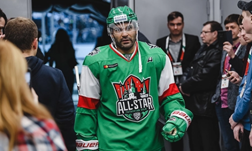 «Не привыкать к роли лидера». Раскрыты планы тренера «Ак Барса» на бывшего капитана «Барыса»