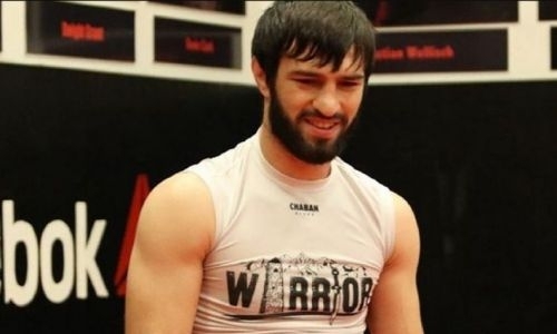 «Это будет нелёгкая ночь для тебя!» Обидчик Хамитова назвал имя следующего соперника и дату боя