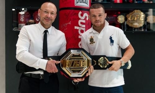 Петр Ян получил шикарный подарок за победу в титульном бою на UFC 251. Фото