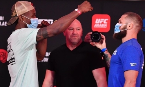 Прямая трансляция турнира UFC Fight Night 172 с боем уроженца Казахстана