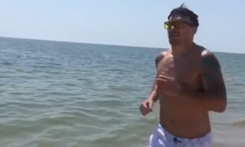 Усик во время пробежки на ломаном английском обратился к Чисоре. Видео