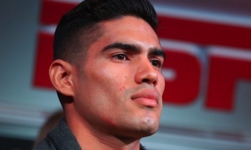 Бросавший вызов Головкину непобежденный экс-чемпион мира ушел от своего промоутера