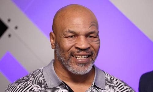 Майк Тайсон показал впечатляющую работу на тренировке и видео со спарринга