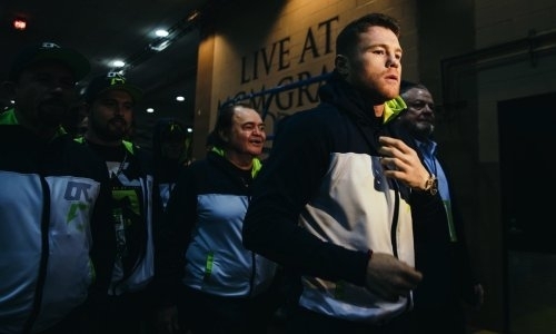 «Канело» предложил бой чемпиону мира перед трилогией с Головкиным. Известна сумма гонорара