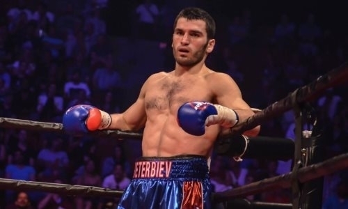 Чемпион мира WBC и IBF Артур Бетербиев назвал боксера, которого он опасается