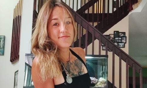 Настоящий кайф. Первая казахстанка в UFC зажигательно станцевала рок-н-ролл. Видео