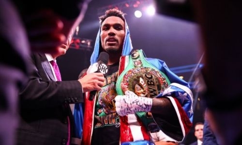 «Наделаю шума». Чемпион мира пообещал нокаутировать Деревянченко и добраться до Головкина